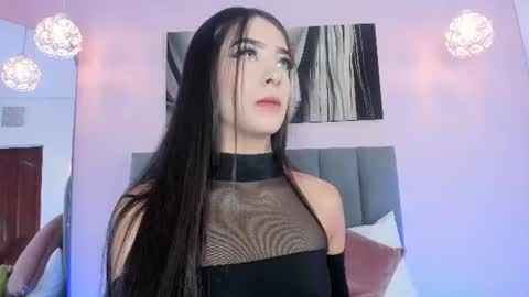 Snapshot of ashely_rous_ chatting on July 30, 7:35 pm Ashely online show from July 30, 7:35 pm