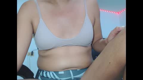 ashelyhots9inches online show from March 26, 3:17 pm