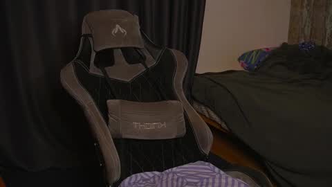 Jerk Machine online show from October 23, 9:19 am