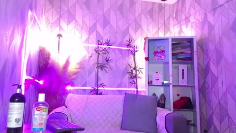 Ashey online show from January 27, 10:27 am