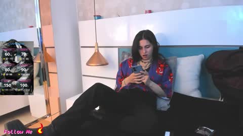 Ashkoreh online show from February 4, 6:03 pm