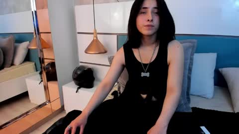 Ashkoreh online show from May 25, 11:11 pm