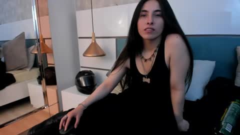 Ashkoreh online show from June 10, 8:41 pm