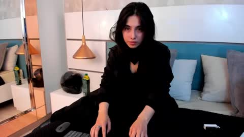 Ashkoreh online show from July 22, 10:01 pm