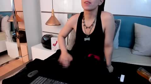 Ashkoreh online show from July 25, 3:53 pm