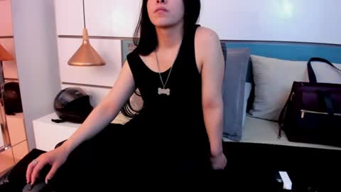 Ashkoreh online show from August 1, 7:24 pm