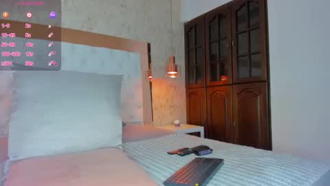 Ashleey Brownn  online show from January 18, 11:55 pm