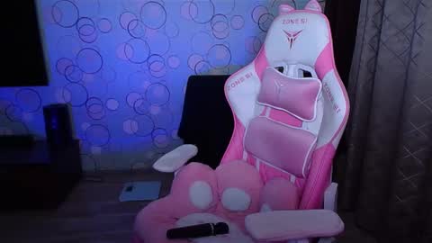 Snapshot of ashley__cooper__ chatting on October 30, 2:35 am Yasmina online show from October 30, 2:35 am