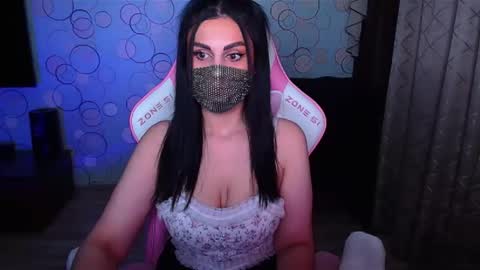 Snapshot of ashley__cooper__ chatting on November 21, 5:17 am Yasmina online show from November 21, 5:17 am