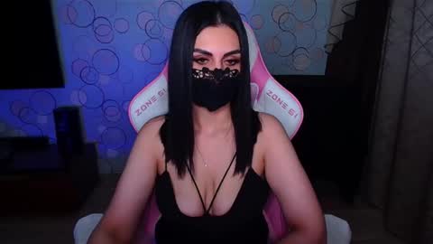 Snapshot of ashley__cooper__ chatting on December 18, 3:23 am Yasmina online show from December 18, 3:23 am