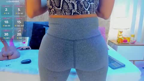 ashley online show from November 12, 1:44 pm