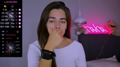 Snapshot of ashley__jess chatting on November 17, 9:26 am Ashley online show from November 17, 9:26 am