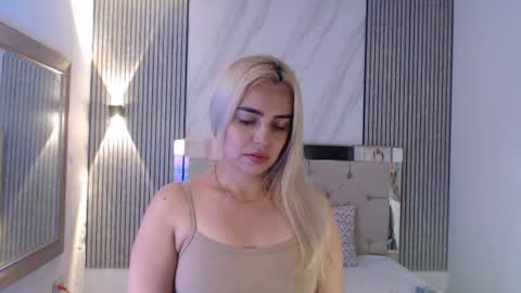 Snapshot of ashley__tylor chatting on June 11, 12:32 am ashley__tylor online show from June 11, 12:32 am