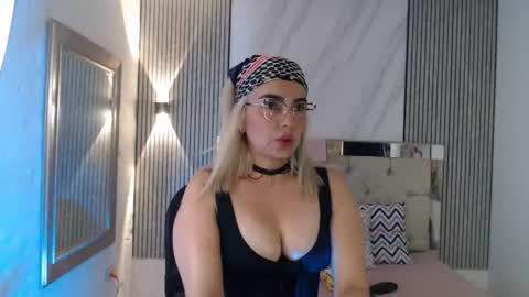 Snapshot of ashley__tylor chatting on July 24, 7:45 pm ashley__tylor online show from July 24, 7:45 pm