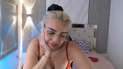 Snapshot of ashley__tylor chatting on July 25, 9:56 pm ashley__tylor online show from July 25, 9:56 pm
