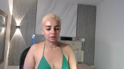 Snapshot of ashley__tylor chatting on August 3, 6:55 pm ashley__tylor online show from August 3, 6:55 pm