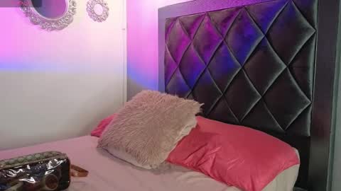 Ashley online show from February 1, 4:27 pm