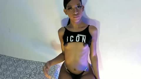 ashley_alexa online show from June 23, 11:14 pm