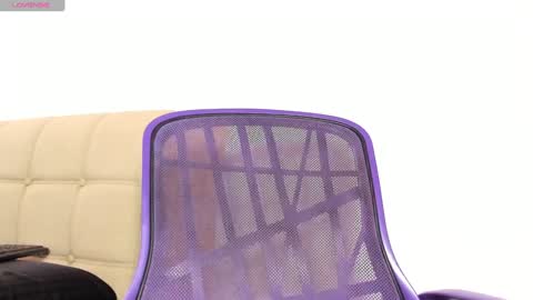 Soy Ash online show from February 1, 9:29 pm