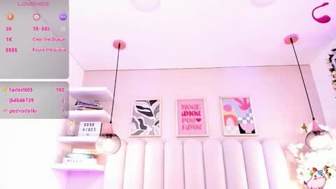 Snapshot of ashley_blake_ chatting on November 19, 9:53 am Ashley online show from November 19, 9:53 am