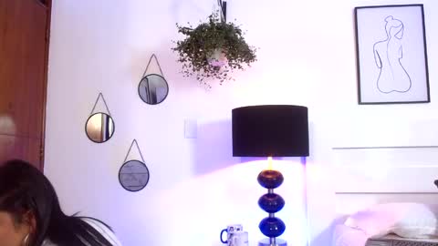 Snapshot of ashley_bruche chatting on May 20, 12:33 pm Ashleyy online show from May 20, 12:33 pm