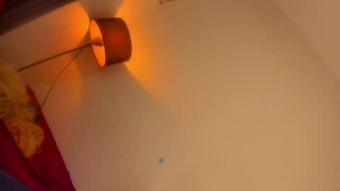 Snapshot of ashley_cummer chatting on June 19, 12:20 pm ashley_cummer online show from June 19, 12:20 pm