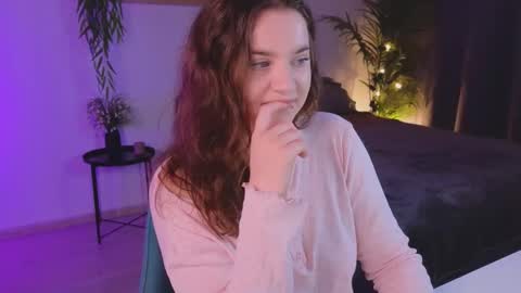 Snapshot of ashley_glen chatting on September 14, 7:07 am   online show from September 14, 7:07 am