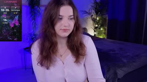 Snapshot of ashley_glen chatting on October 18, 7:53 am   online show from October 18, 7:53 am