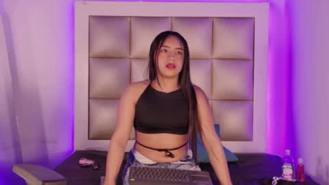 ashley_js online show from June 26, 8:46 pm