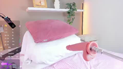 Ashley online show from July 28, 8:23 pm