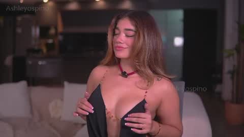  Ashley  online show from July 25, 12:31 am