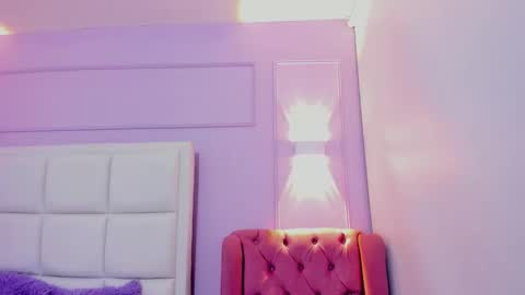 ashley_petit online show from December 2, 12:21 pm