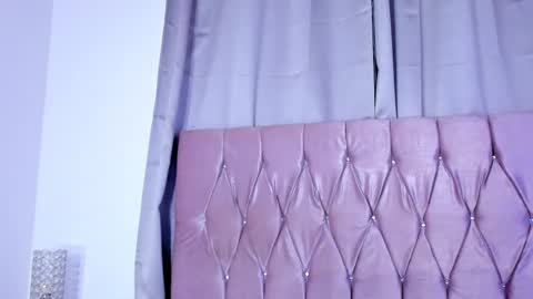 Snapshot of ashley_piinkk chatting on March 10, 3:45 am Ashley online show from March 10, 3:45 am