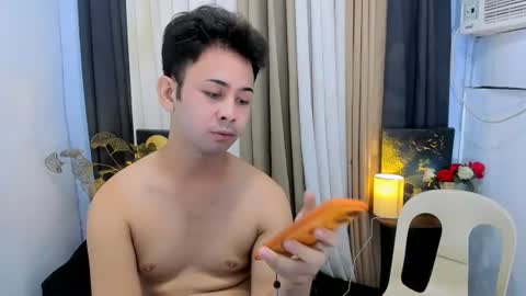 Snapshot of ashley_slutty chatting on July 27, 5:53 pm ashley online show from July 27, 5:53 pm