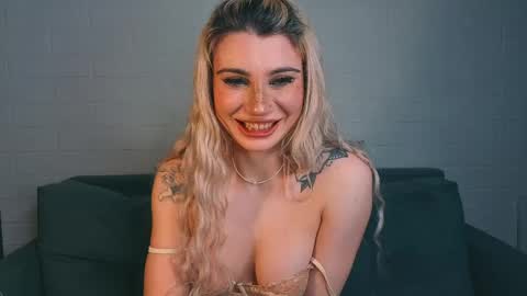 Ashley online show from April 25, 11:57 pm