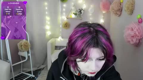 Ashley online show from May 29, 2:26 pm