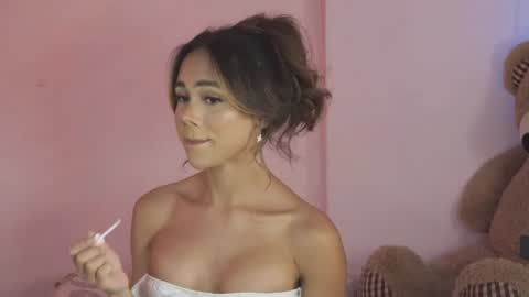 ashley_winhouse online show from July 25, 11:02 pm