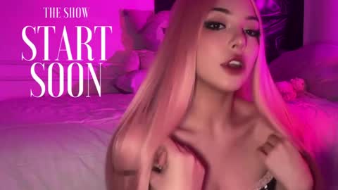 Ashlee Boox   online show from May 31, 5:53 pm