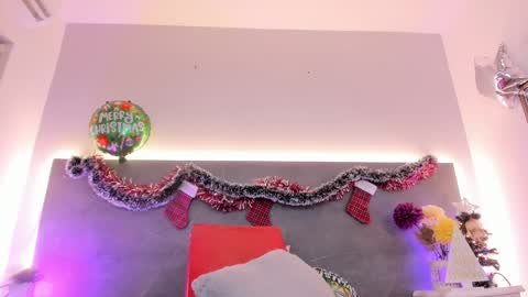 Snapshot of ashleydavis_ chatting on January 6, 5:59 pm ASHLEY online show from January 6, 5:59 pm