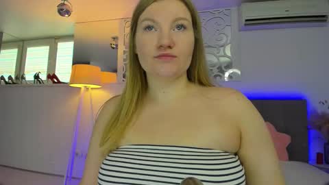 Snapshot of ashleyjonse chatting on September 29, 4:50 am AshleyJonse online show from September 29, 4:50 am