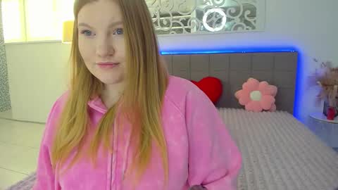 AshleyJonse online show from March 15, 6:19 am