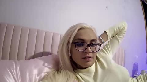 ashleymaddyyyy647935 online show from May 10, 4:06 am