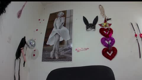 Snapshot of ashleyreyes_ chatting on January 30, 1:55 am Ashley online show from January 30, 1:55 am