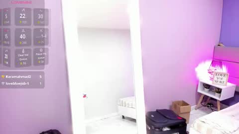 ashleyrobert_ online show from December 15, 8:35 pm