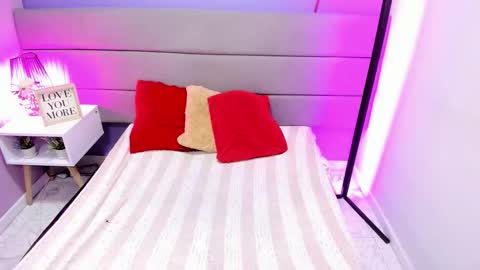 ashleyrobert_ online show from February 2, 10:41 pm