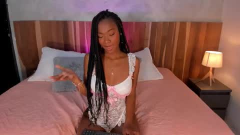 Ashley Santoss online show from March 5, 9:11 pm