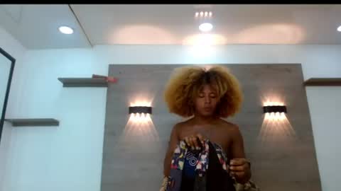 ashleysofiathenison online show from July 4, 11:49 am