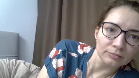 Ashley online show from January 29, 6:33 am