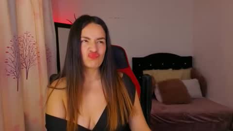 ASHLEY online show from February 4, 4:35 pm