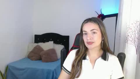 ASHLEY online show from April 30, 3:40 pm